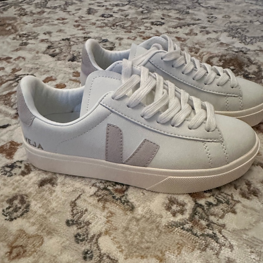 New Season
VEJA
Campo low-top lace-up sneakers size 38